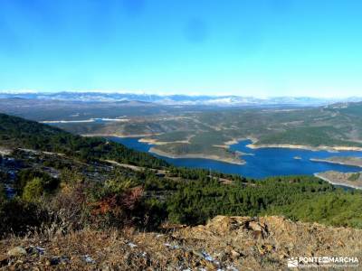 Cancho de la Cabeza-Patones; puerto de cotos rutas sierra madrid hayedo de irati cinta mochila